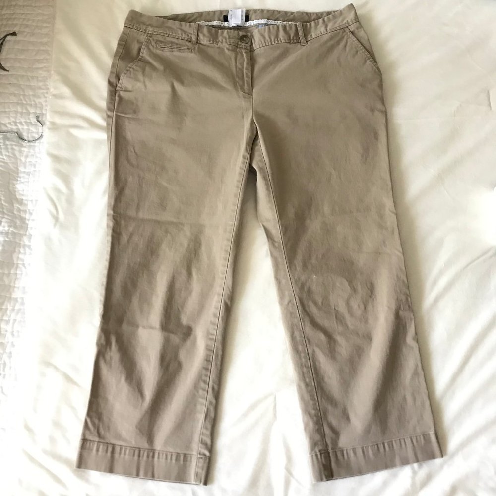 Women's Khaki Capris